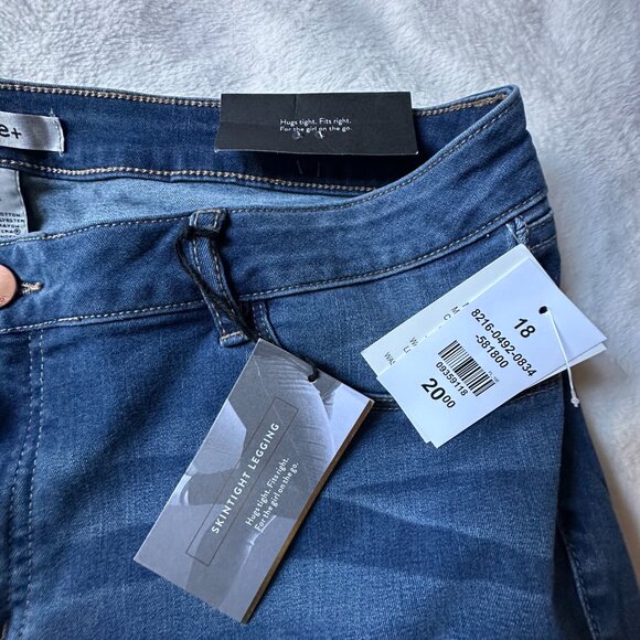 Refuge Women's Plus Size 18 Skin Tight Skinny Denim Jeans Jeggings NWT - Picture 4 of 7